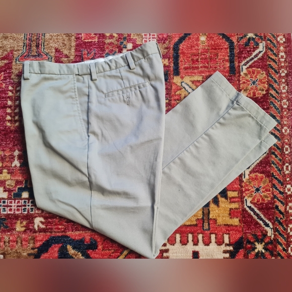 Haggar Black Label Men's Adjustable Waist Light Tan Chinos Business Casual EUC - Picture 1 of 4